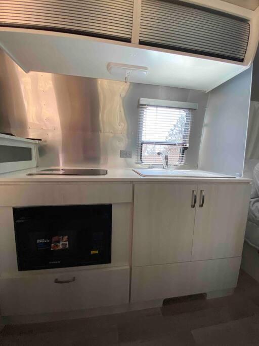 Modern Airstream With Amazing View - 10 To 15 Minutes From Kings Canyon National Park Dunlap Extérieur photo