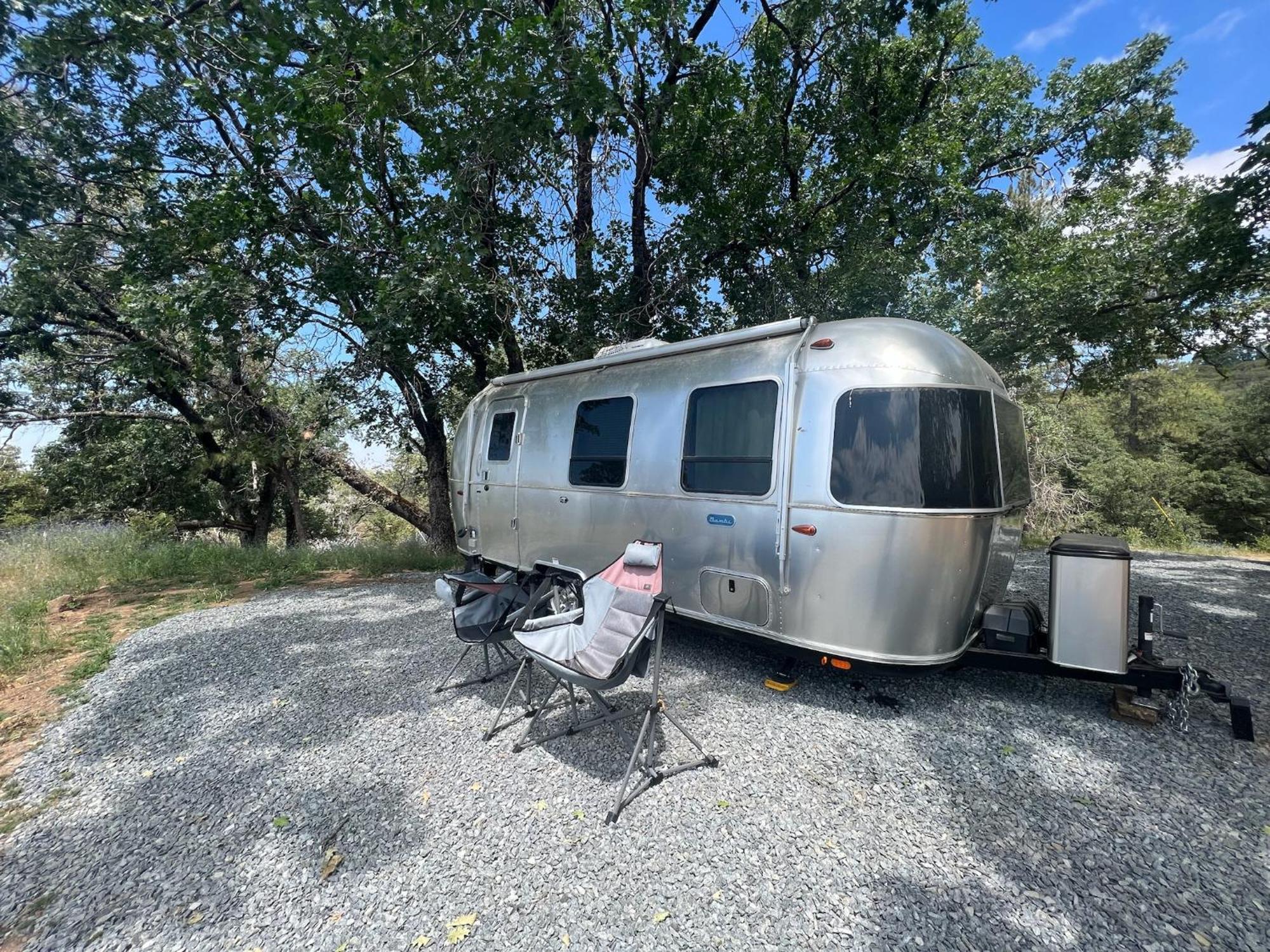 Modern Airstream With Amazing View - 10 To 15 Minutes From Kings Canyon National Park Dunlap Extérieur photo