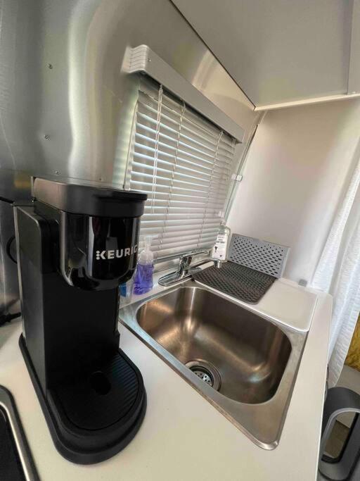 Modern Airstream With Amazing View - 10 To 15 Minutes From Kings Canyon National Park Dunlap Extérieur photo